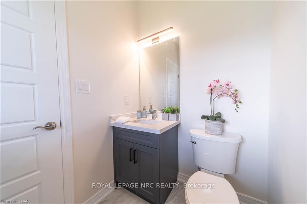 Photo 12 of Unit A, 427 Vine Street, St. Catharines, Vine/Linwell — HOMEH