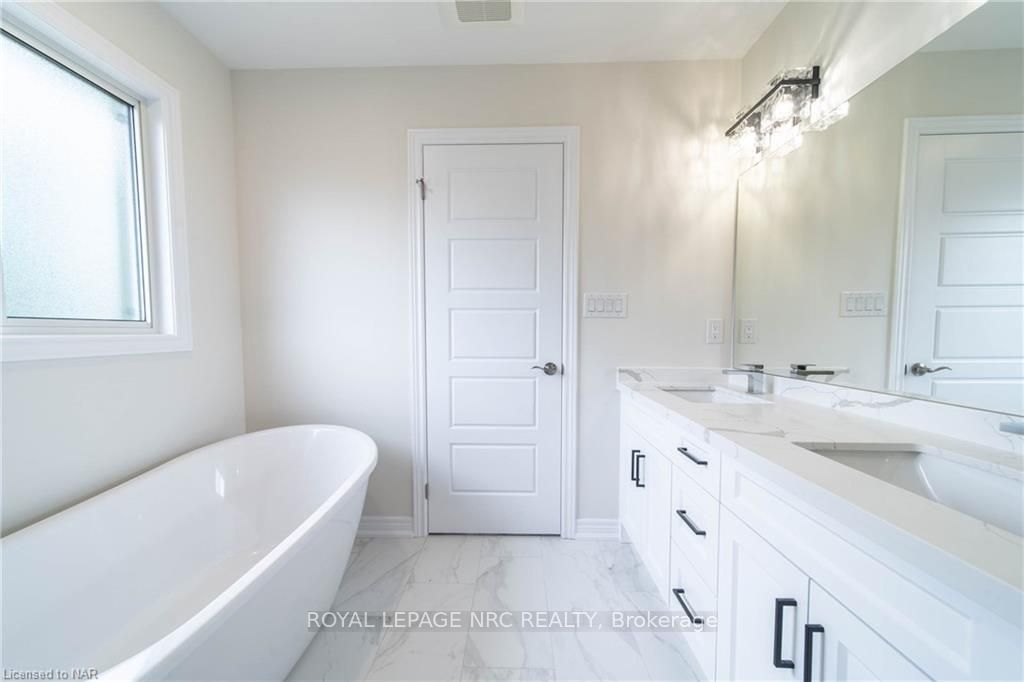 Photo 18 of Unit A, 427 Vine Street, St. Catharines, Vine/Linwell — HOMEH