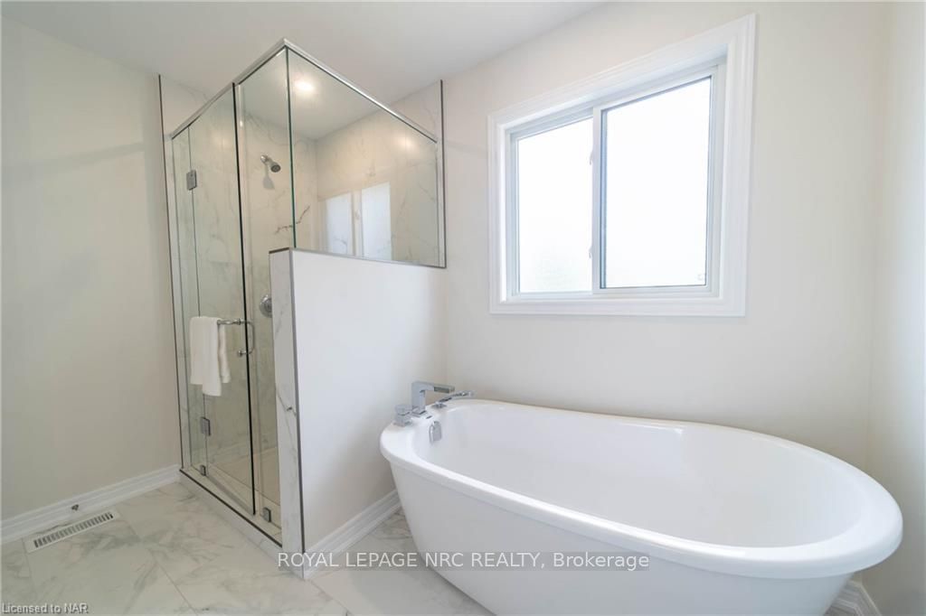 Photo 36 of Unit A, 427 Vine Street, St. Catharines, Vine/Linwell — HOMEH