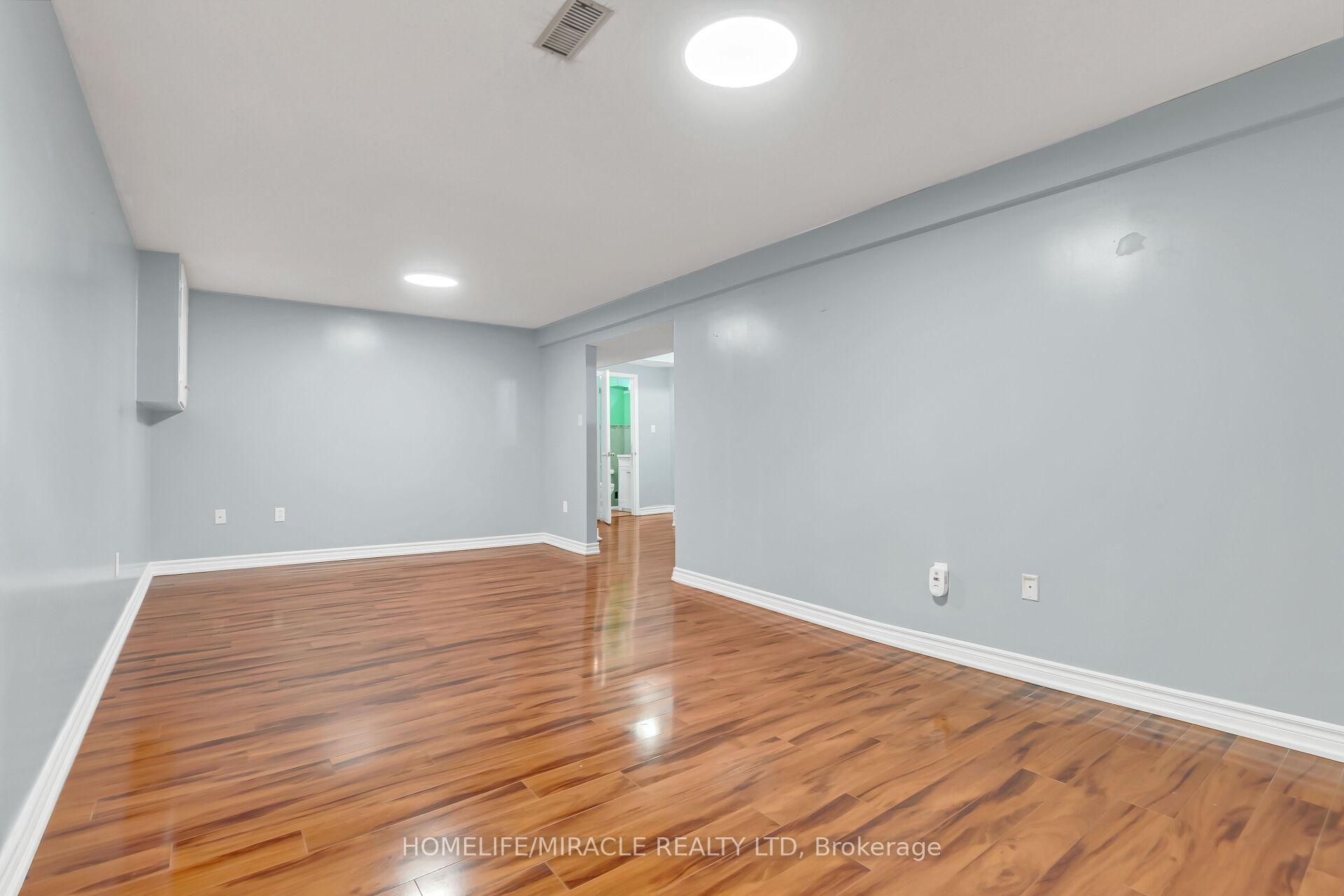 Photo 36 of 4 Colchester Avenue, Brampton, Heart Lake West — HOMEH