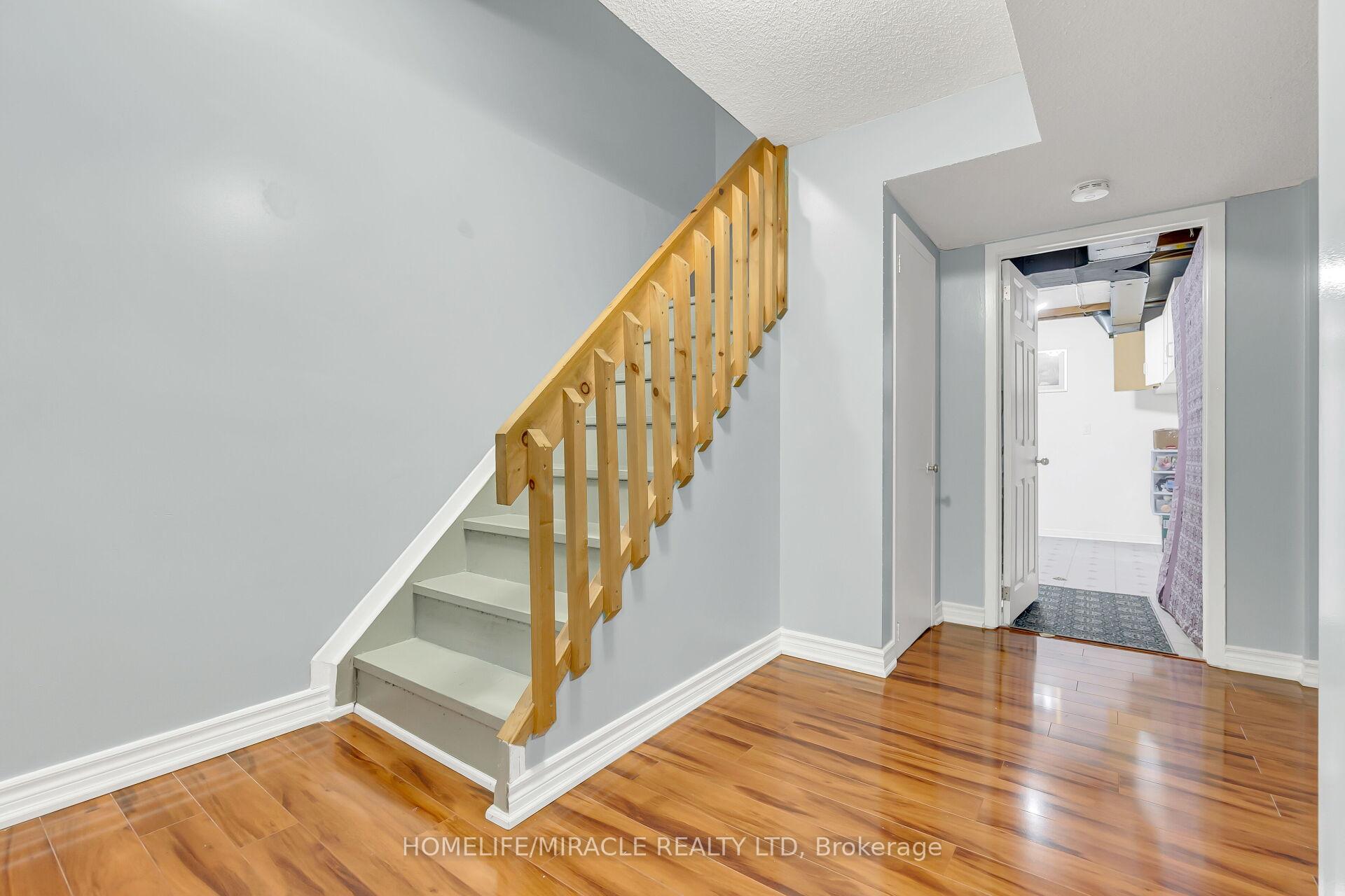Photo 39 of 4 Colchester Avenue, Brampton, Heart Lake West — HOMEH
