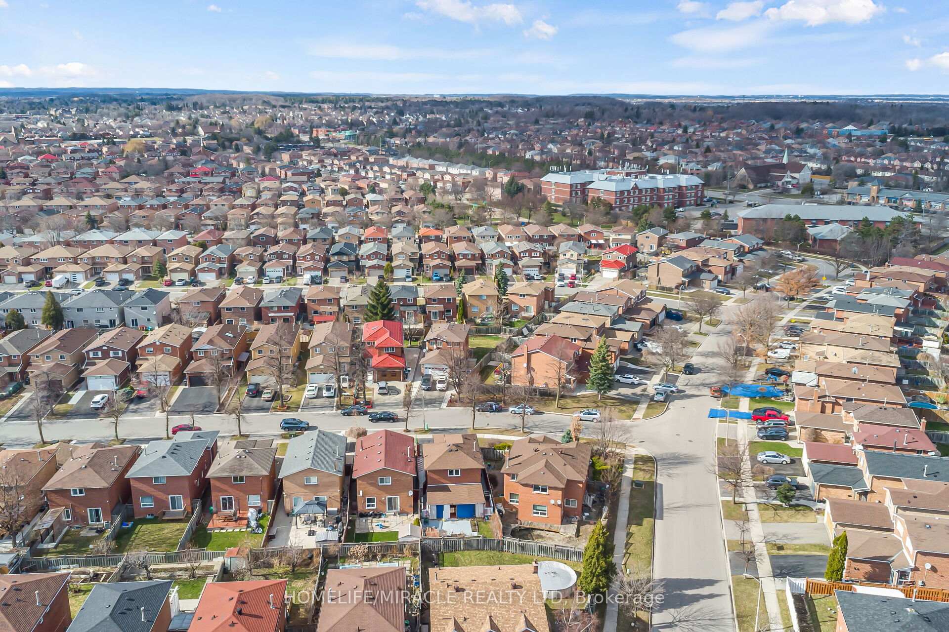 Photo 48 of 4 Colchester Avenue, Brampton, Heart Lake West — HOMEH