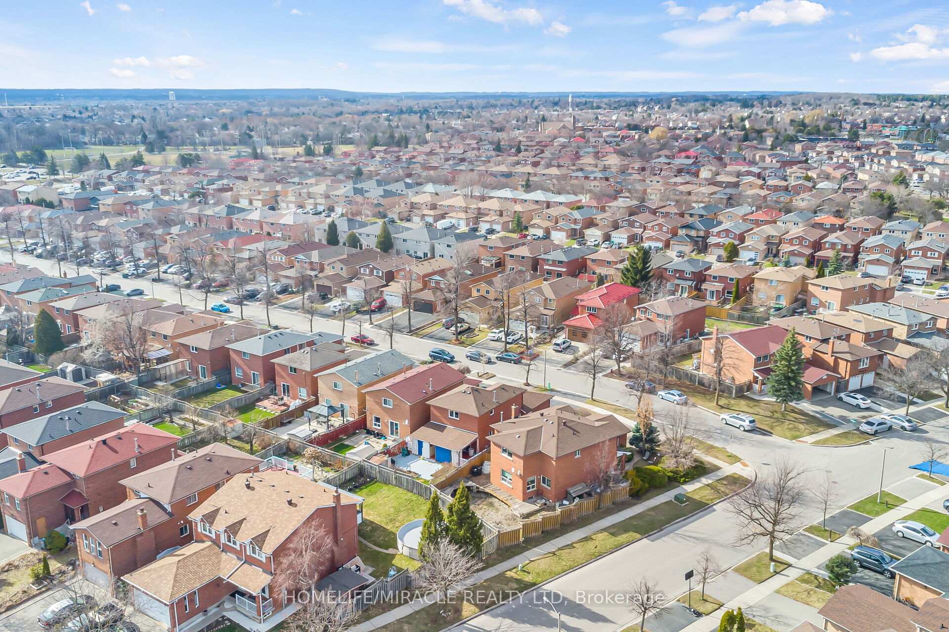 Photo 49 of 4 Colchester Avenue, Brampton, Heart Lake West — HOMEH