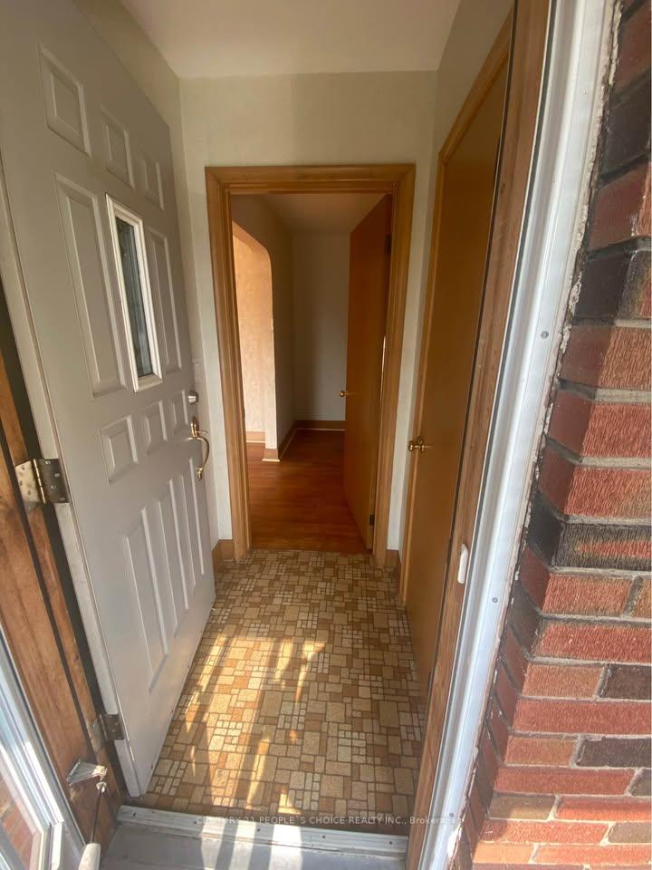 Photo 8 of 88 Parkway, St. Catharines, Carlton/Bunting — HOMEH