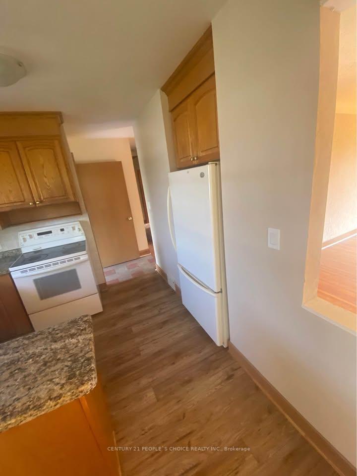 Photo 10 of 88 Parkway, St. Catharines, Carlton/Bunting — HOMEH