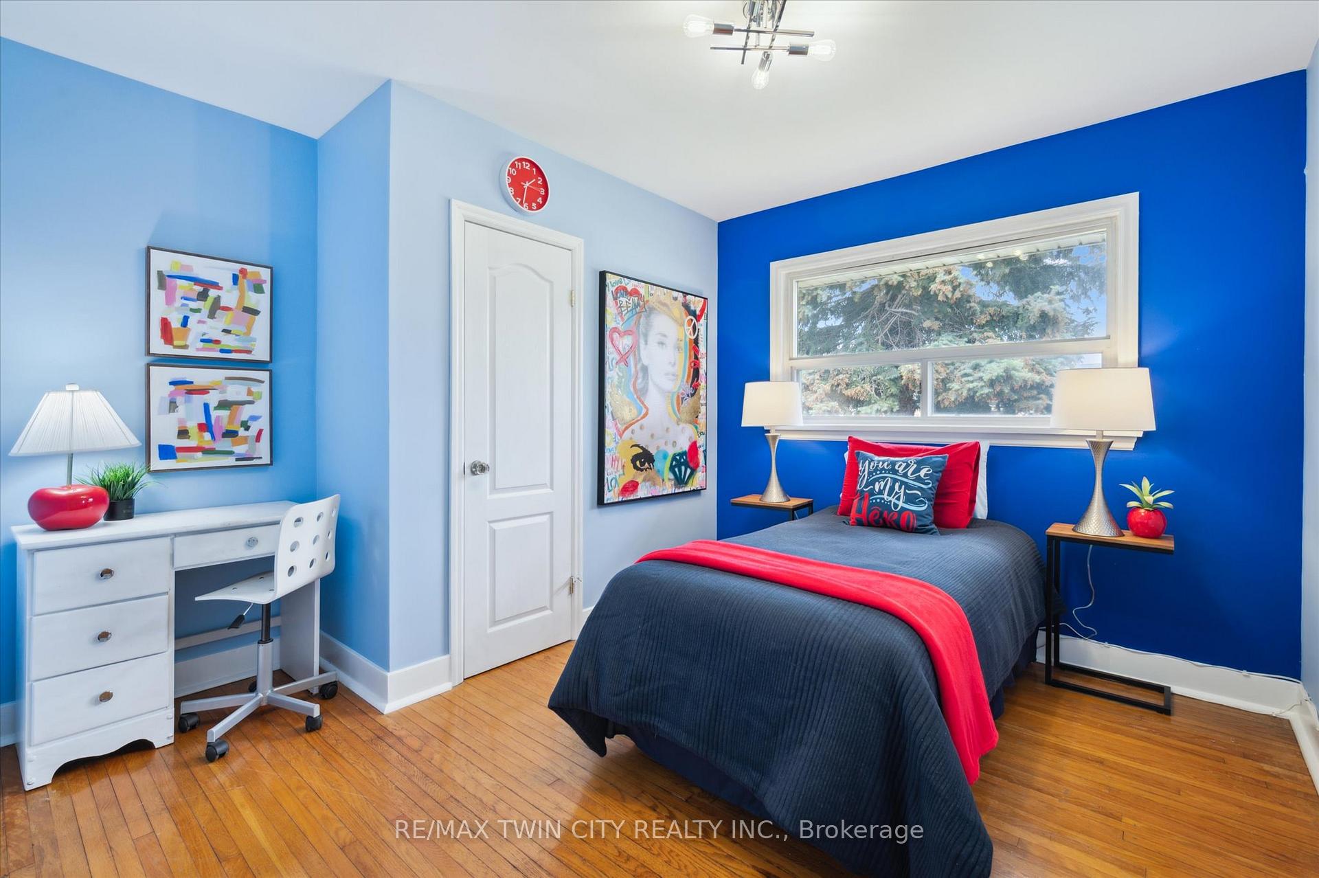 Photo 18 of 13 Meadowvale Avenue, Hamilton, Stoney Creek — HOMEH