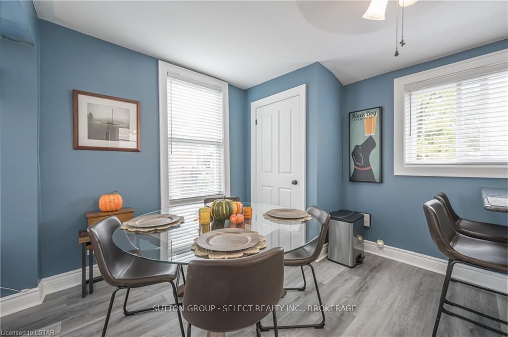 Photo 11 of 76 Princess Avenue, St. Thomas — HOMEH