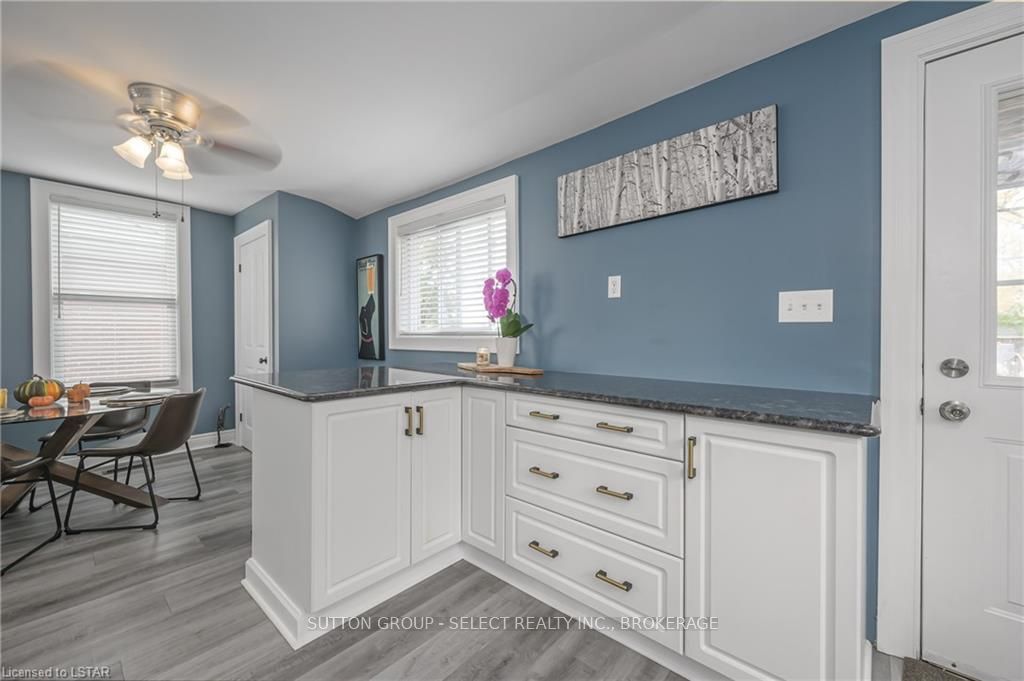 Photo 14 of 76 Princess Avenue, St. Thomas — HOMEH