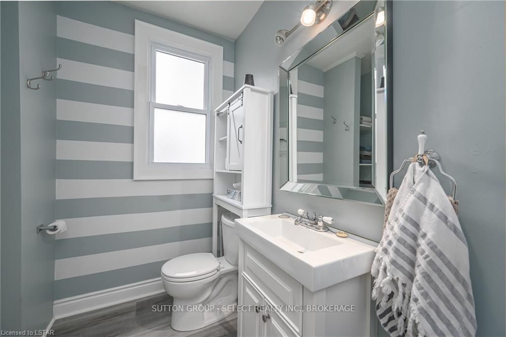 Photo 19 of 76 Princess Avenue, St. Thomas — HOMEH