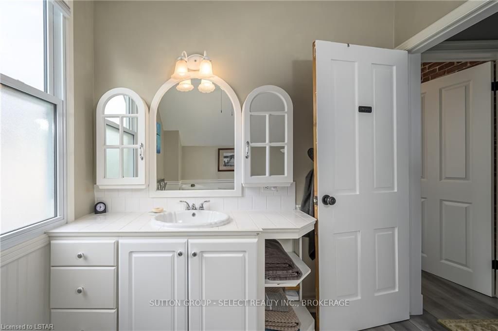 Photo 31 of 76 Princess Avenue, St. Thomas — HOMEH