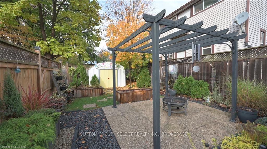 Photo 37 of 76 Princess Avenue, St. Thomas — HOMEH