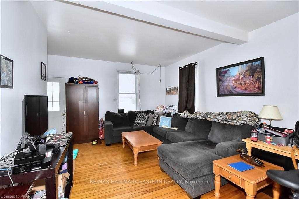 Photo 9 of 1490 Centre Road, Douro-Dummer — HOMEH
