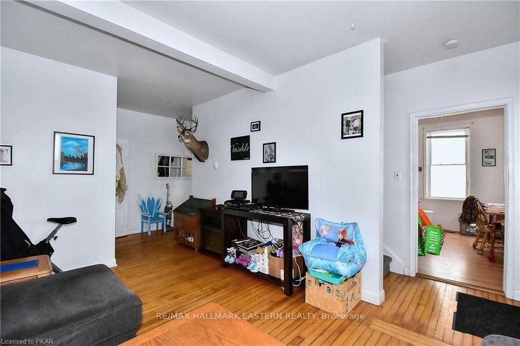 Photo 10 of 1490 Centre Road, Douro-Dummer — HOMEH