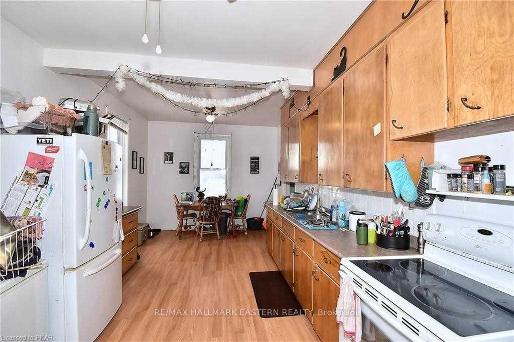 Photo 11 of 1490 Centre Road, Douro-Dummer — HOMEH