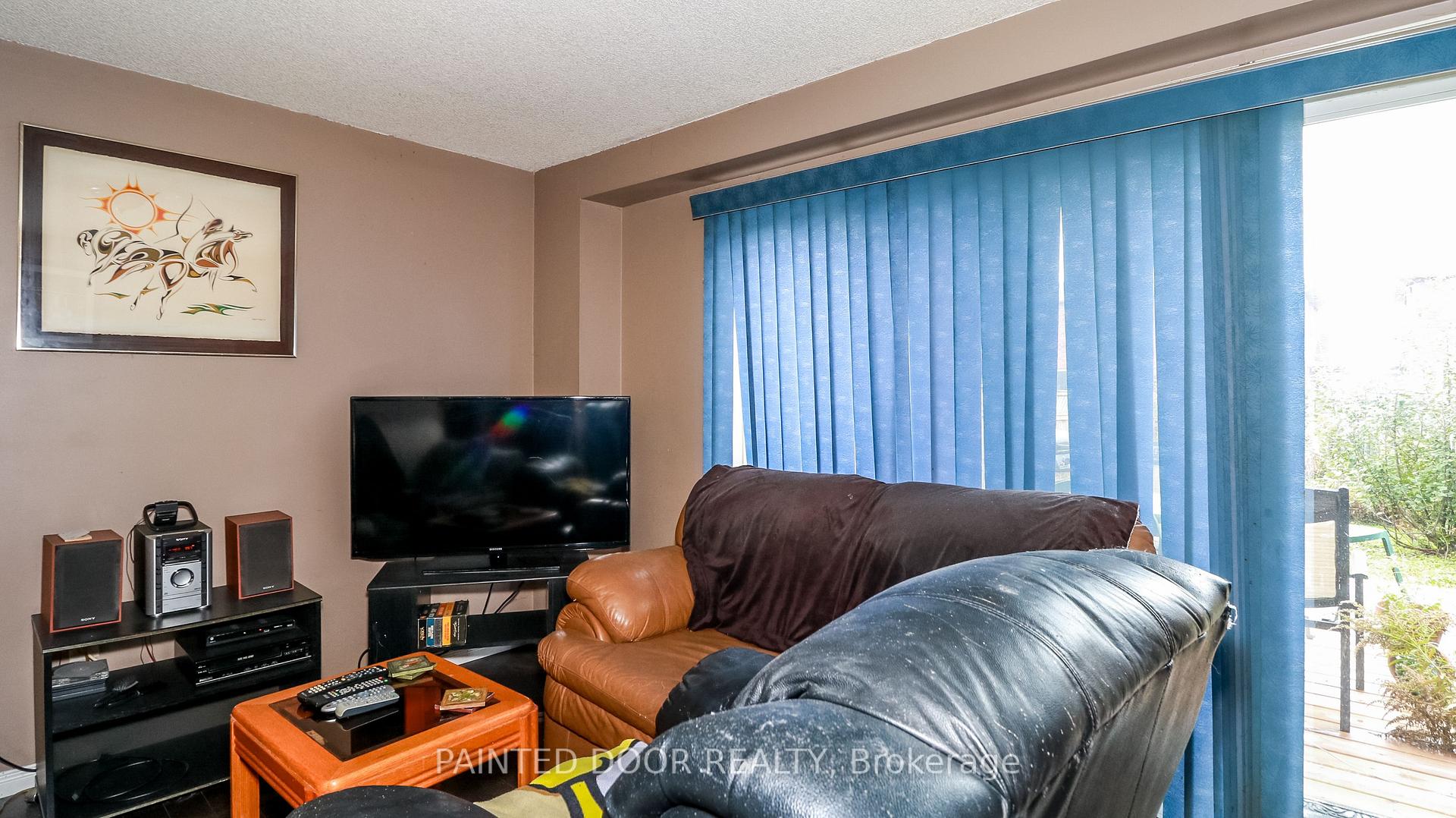 Photo 5 of 172 Sydenham Wells, Barrie, Georgian Drive — HOMEH