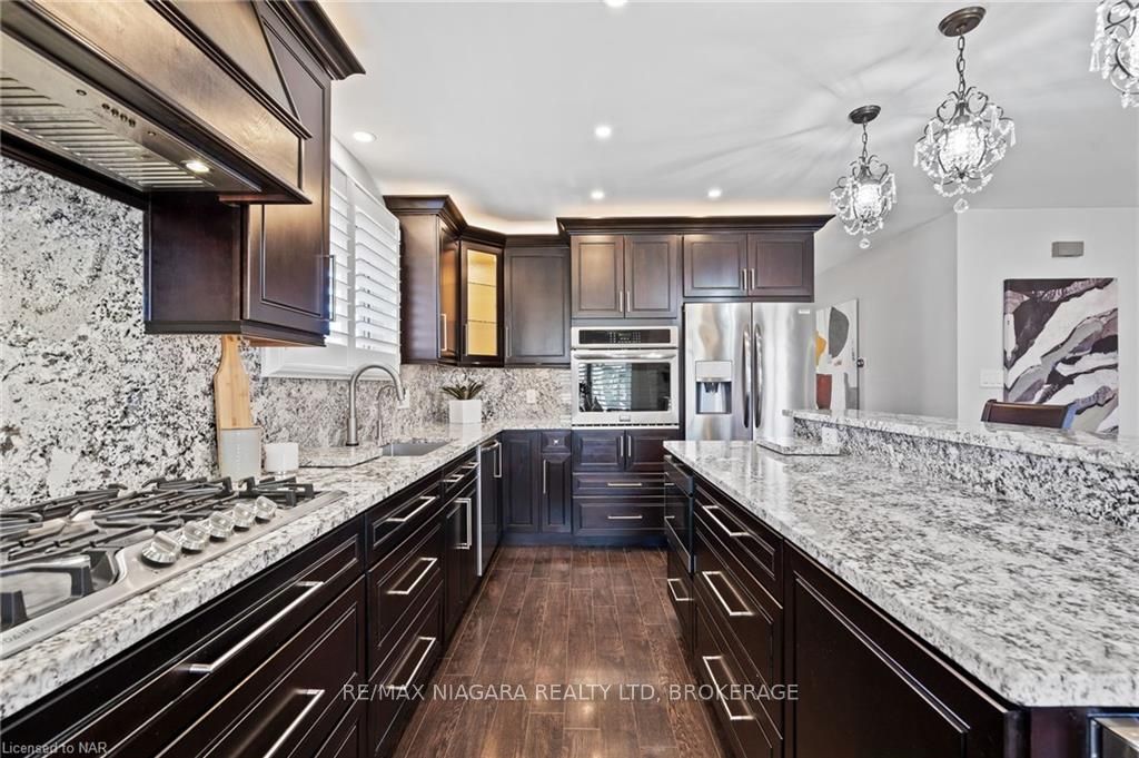 Photo 5 of 37 Cherie Road, St. Catharines, Lakeshore — HOMEH