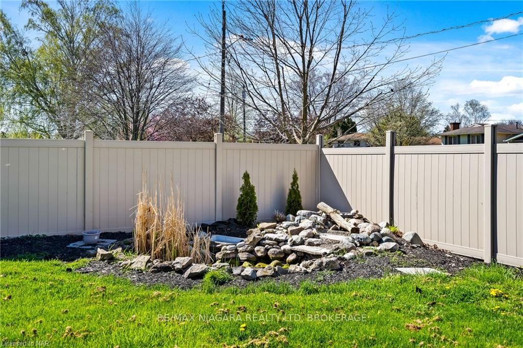 Photo 27 of 37 Cherie Road, St. Catharines, Lakeshore — HOMEH