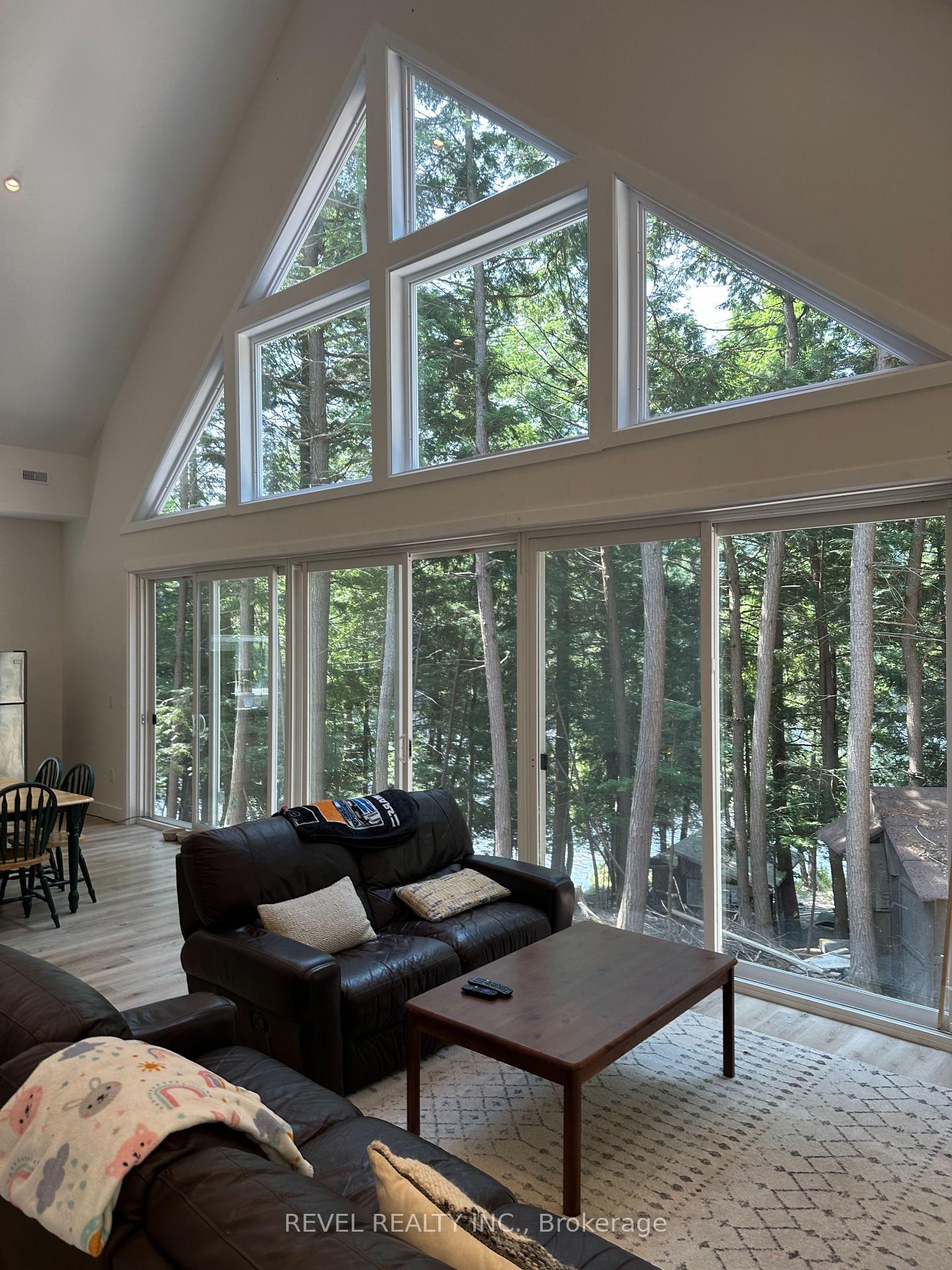 Photo 6 of 132 Ivy Lane, Magnetawan, Ahmic Harbour — HOMEH