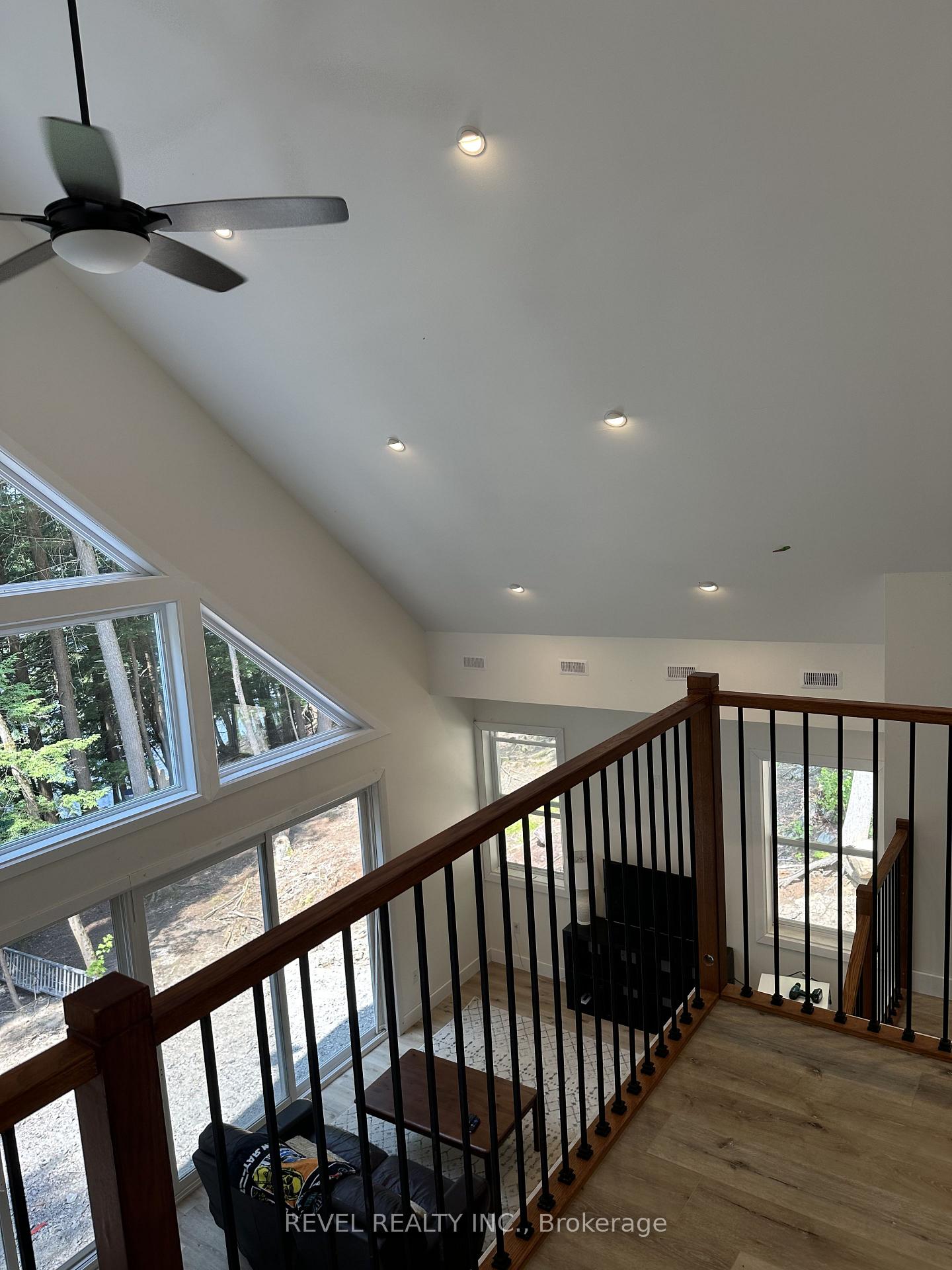 Photo 8 of 132 Ivy Lane, Magnetawan, Ahmic Harbour — HOMEH
