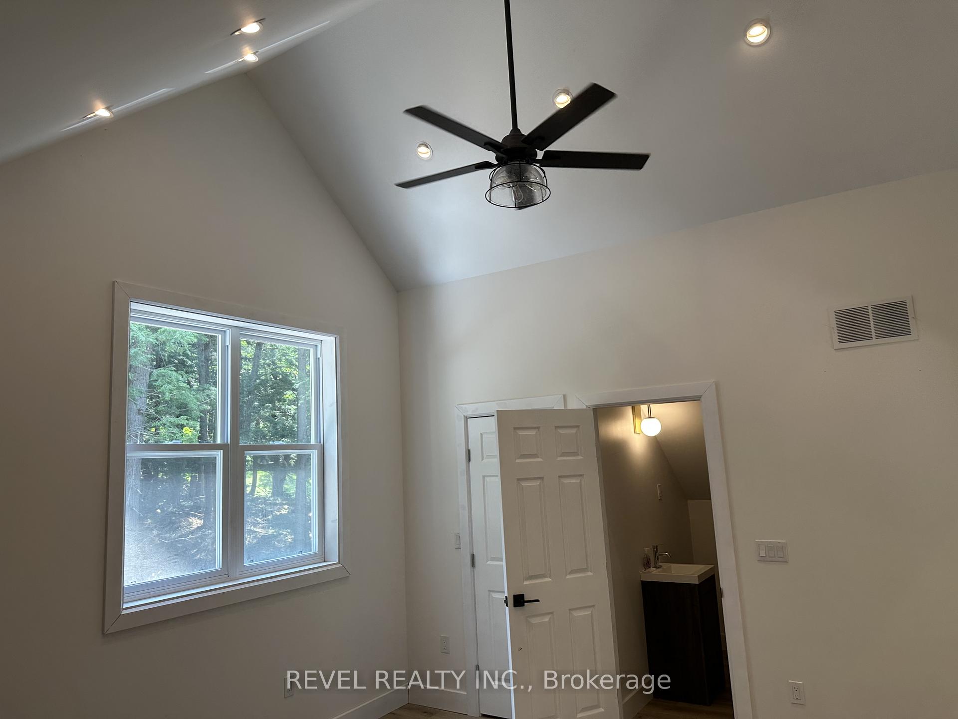 Photo 12 of 132 Ivy Lane, Magnetawan, Ahmic Harbour — HOMEH