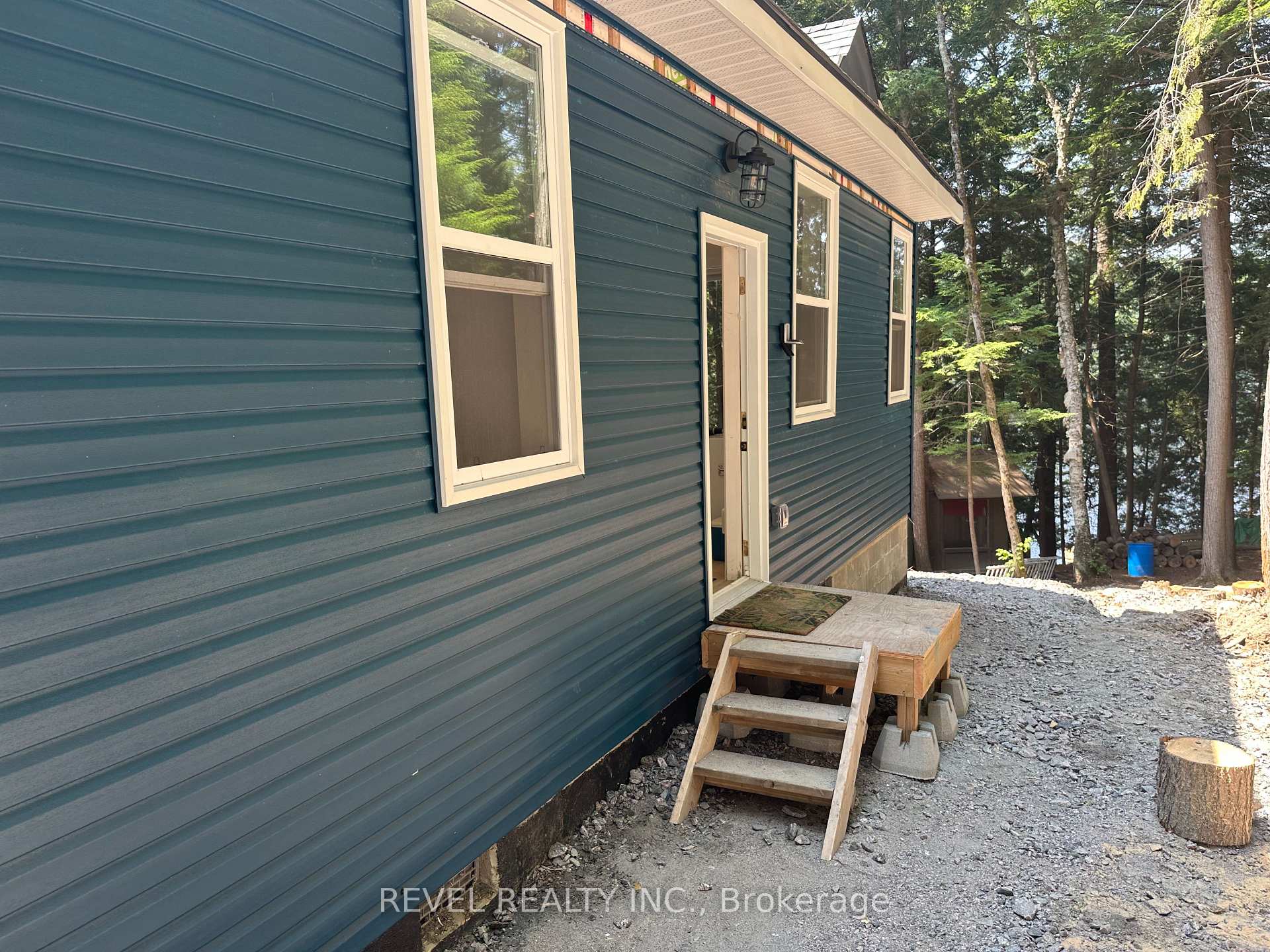 Photo 17 of 132 Ivy Lane, Magnetawan, Ahmic Harbour — HOMEH