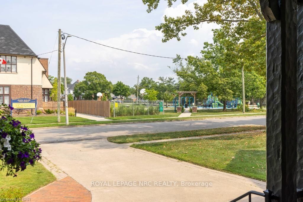 Photo 9 of 96 South Drive, St. Catharines, Old Glenridge — HOMEH