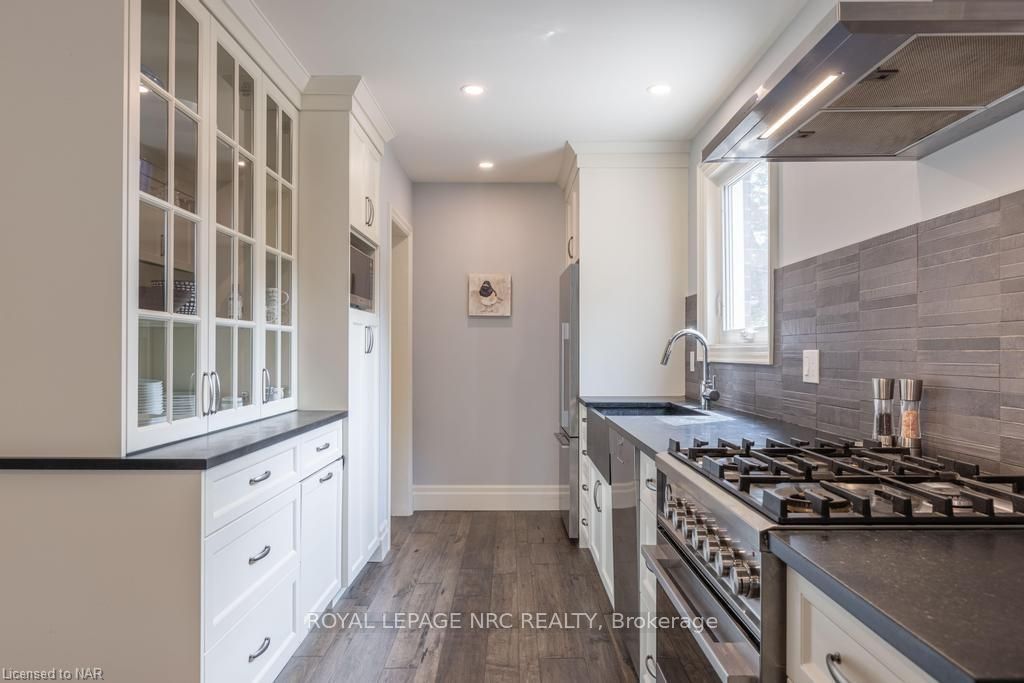 Photo 16 of 96 South Drive, St. Catharines, Old Glenridge — HOMEH