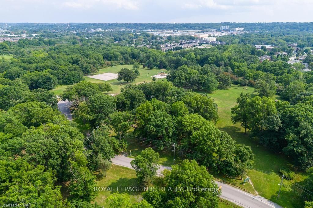 Photo 45 of 96 South Drive, St. Catharines, Old Glenridge — HOMEH