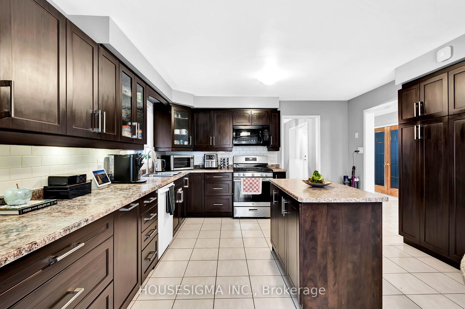 Photo 18 of 41 Loon Avenue, Barrie, Painswick South — HOMEH
