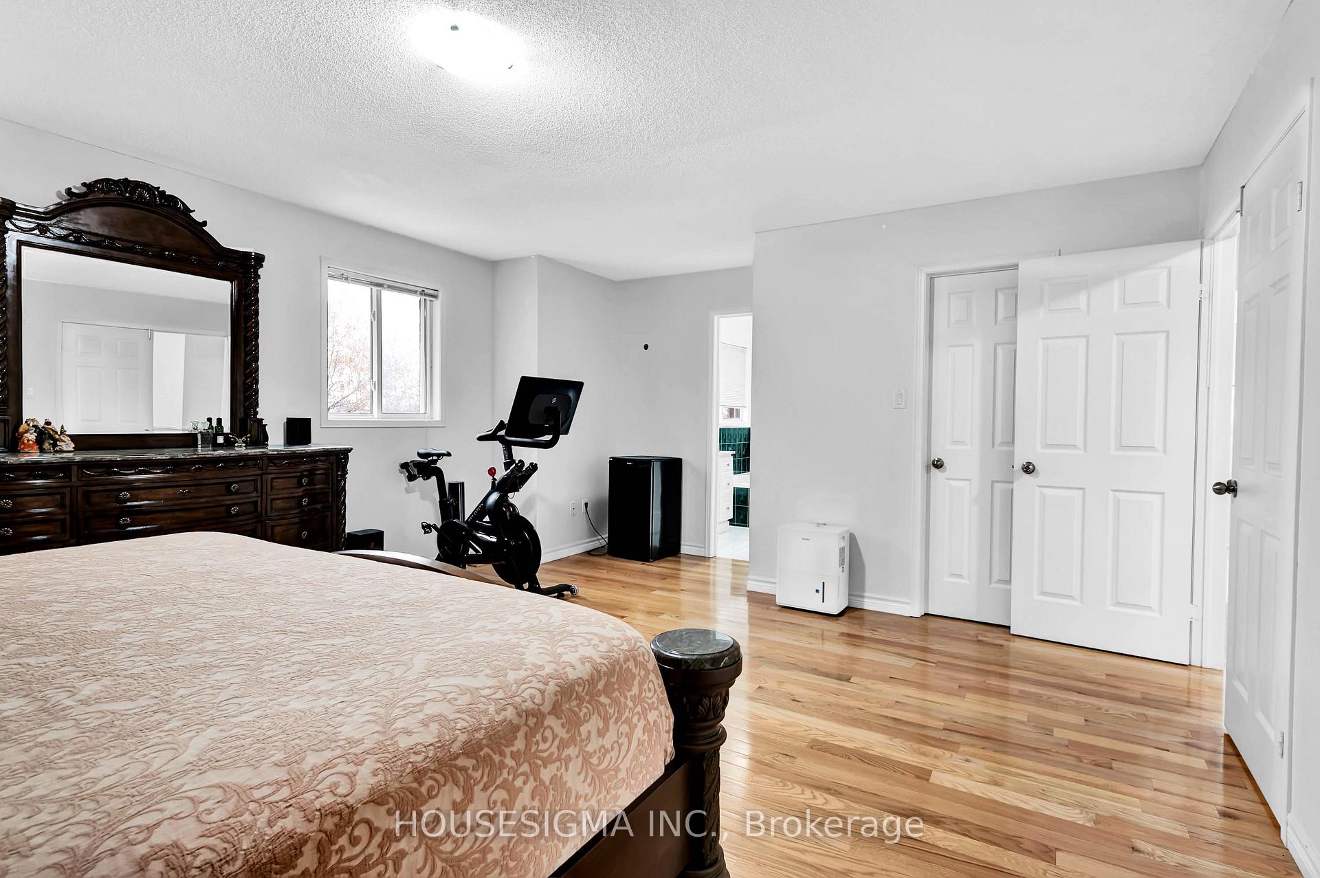 Photo 25 of 41 Loon Avenue, Barrie, Painswick South — HOMEH