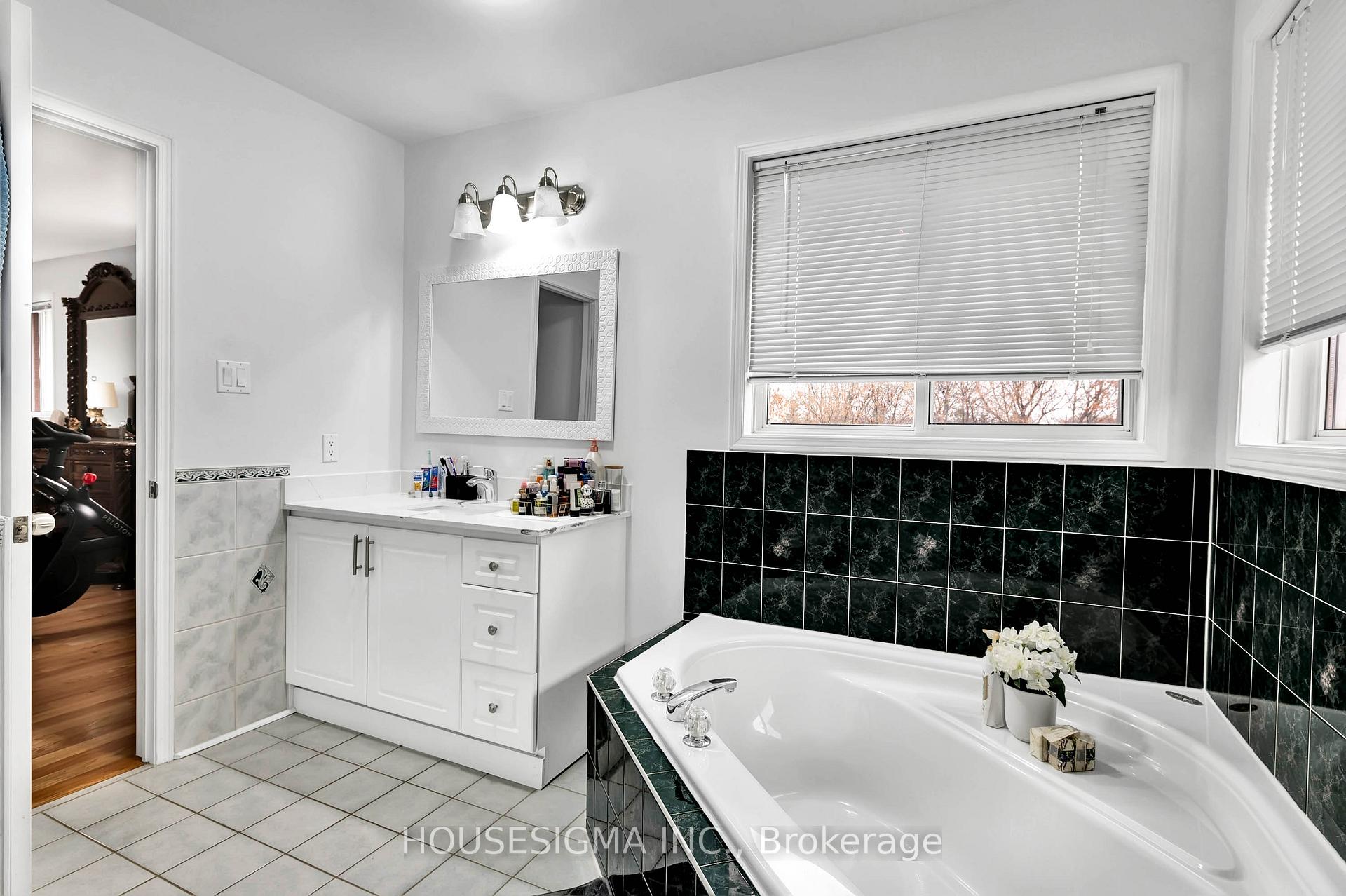 Photo 26 of 41 Loon Avenue, Barrie, Painswick South — HOMEH