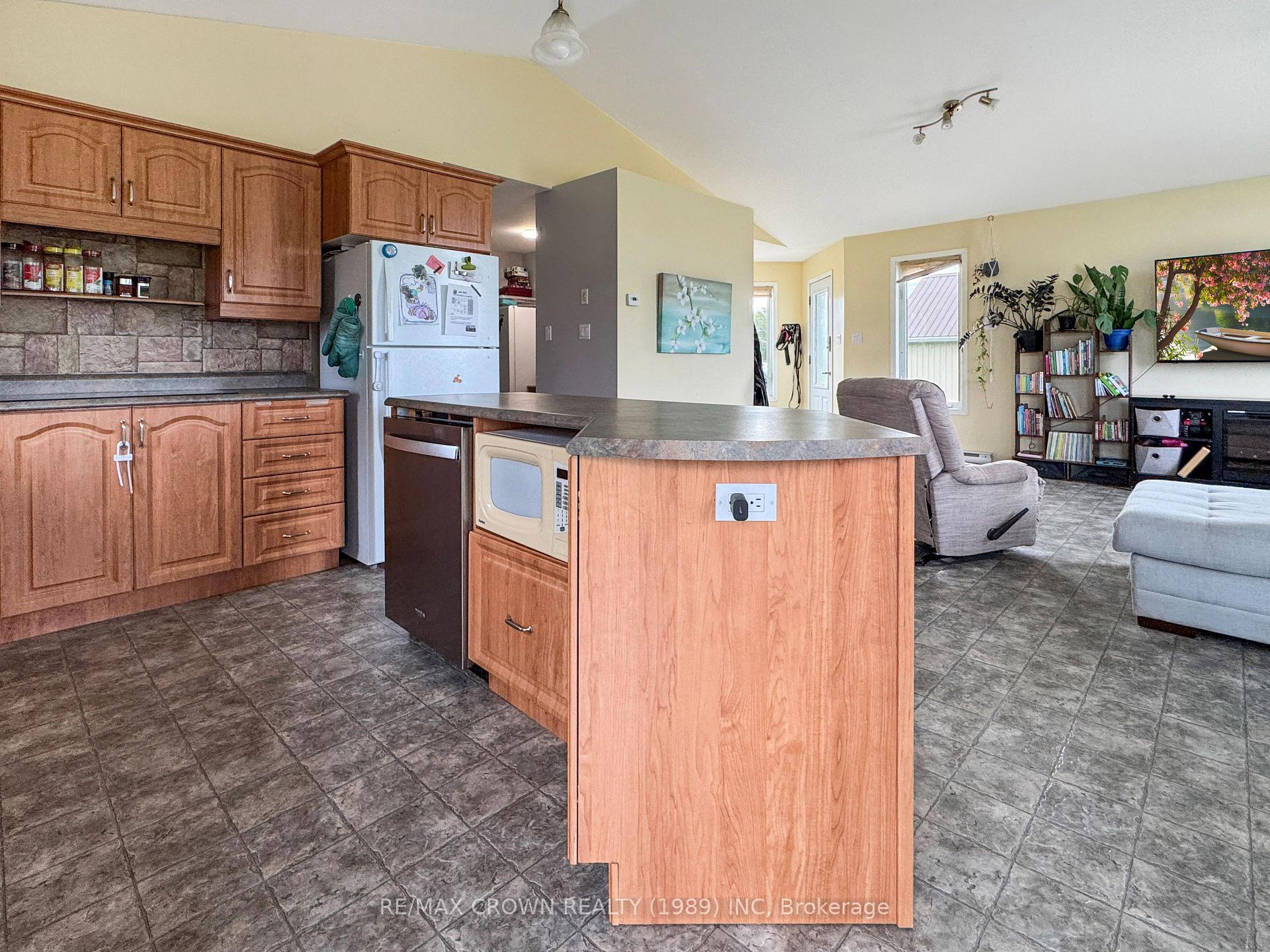 Photo 11 of 171 583 Highway S, Hearst — HOMEH