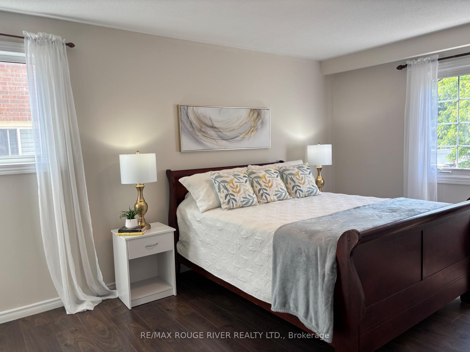 Photo 22 of 21 Slater Circle, Brampton, Brampton West — HOMEH