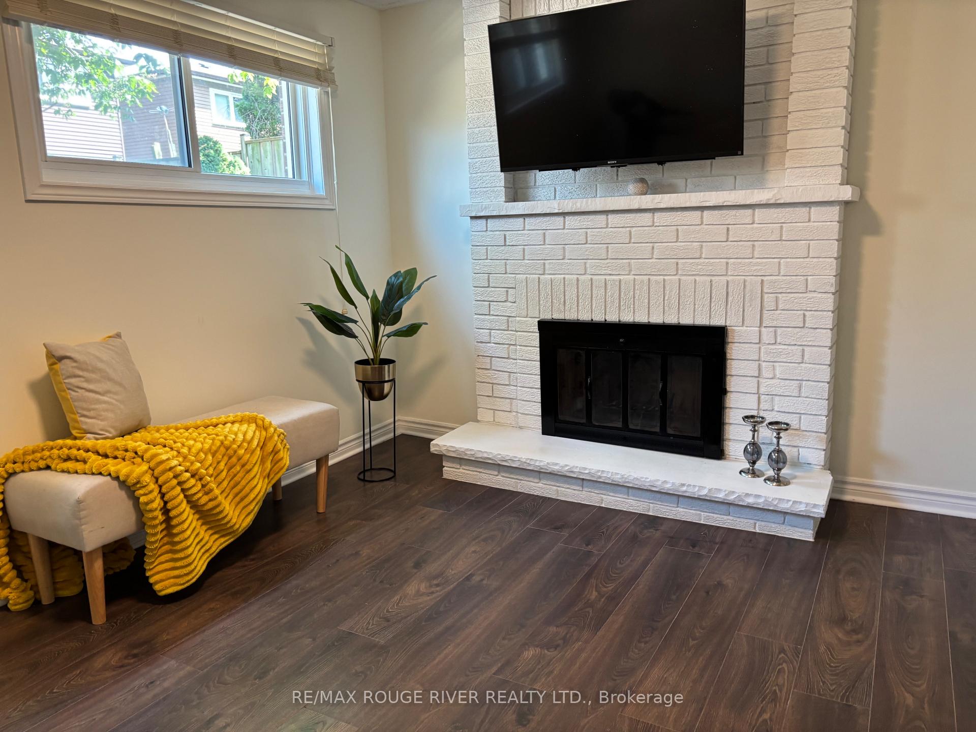 Photo 31 of 21 Slater Circle, Brampton, Brampton West — HOMEH