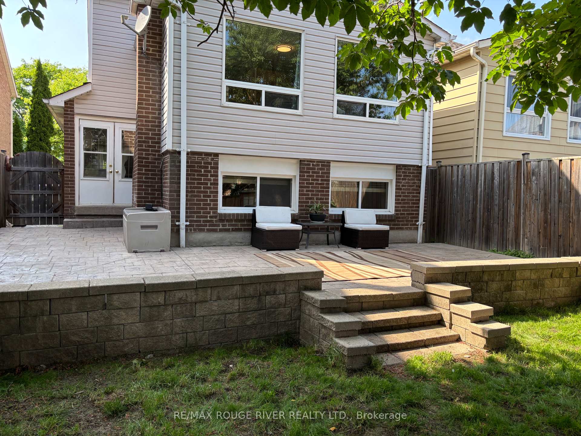 Photo 26 of 21 Slater Circle, Brampton, Brampton West — HOMEH