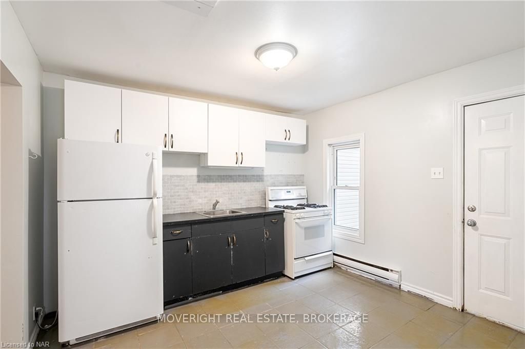 Photo 12 of 62-64 Mildred Avenue, St. Catharines, Haig — HOMEH