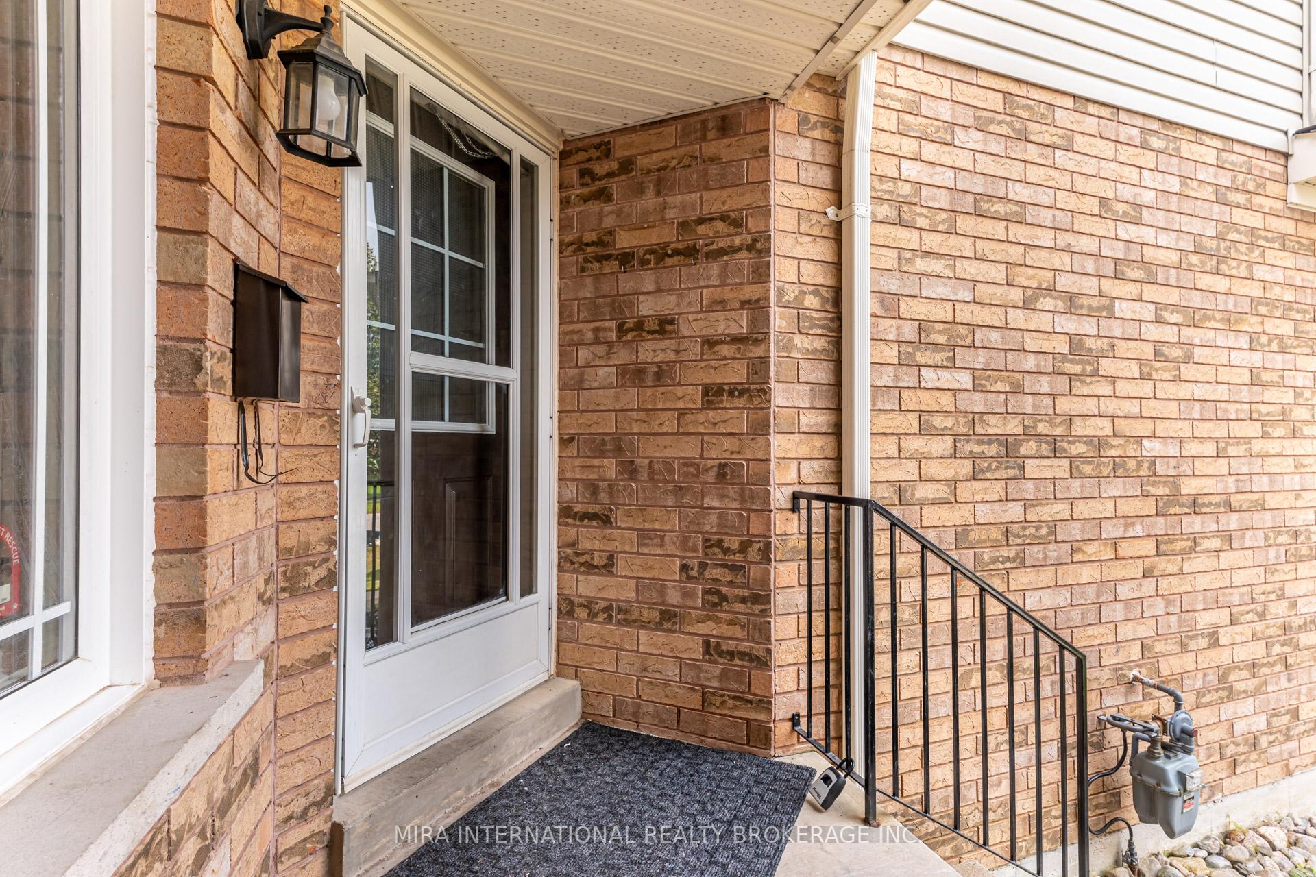 Photo 2 of 313 Esther Drive, Barrie, Painswick South — HOMEH