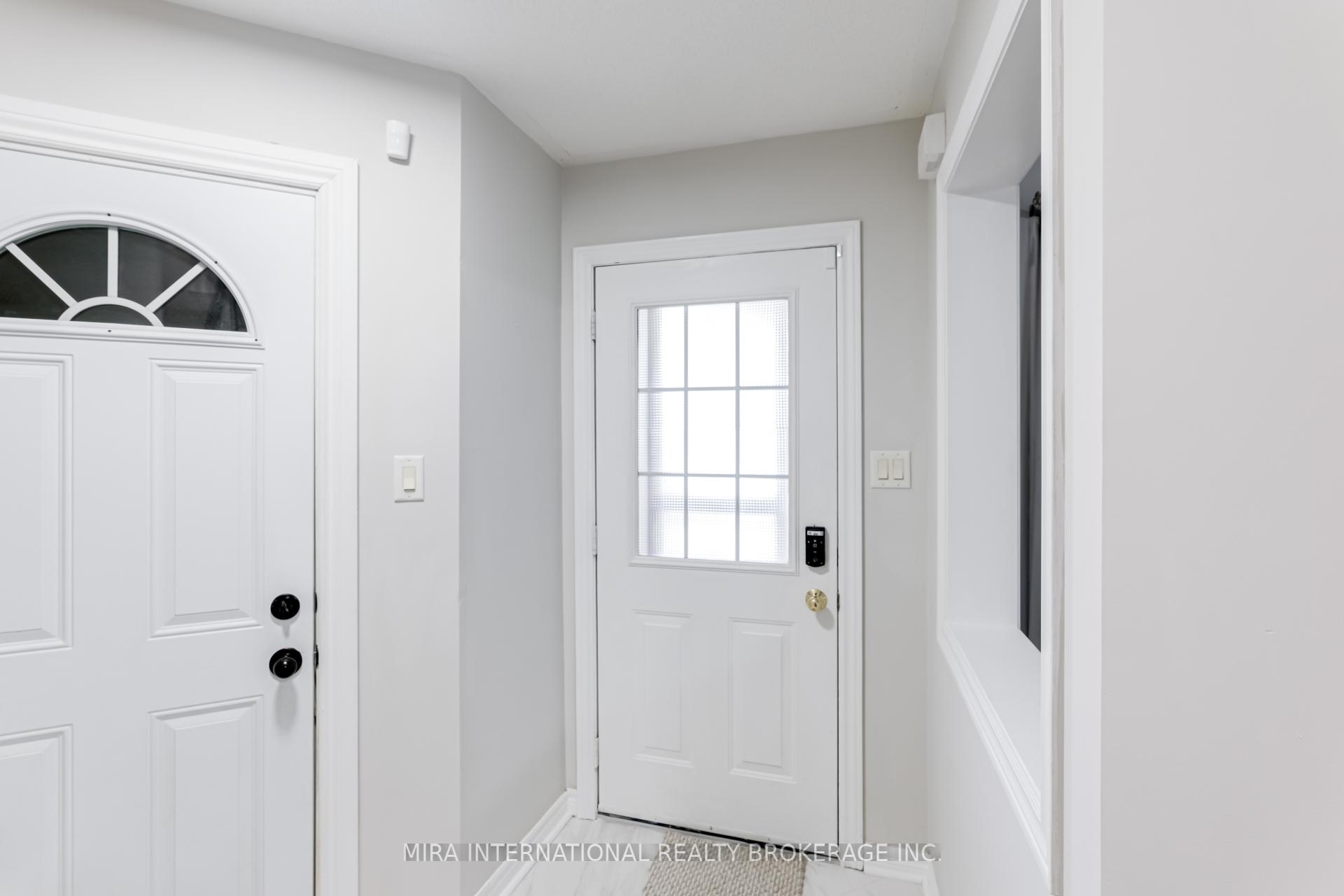Photo 3 of 313 Esther Drive, Barrie, Painswick South — HOMEH