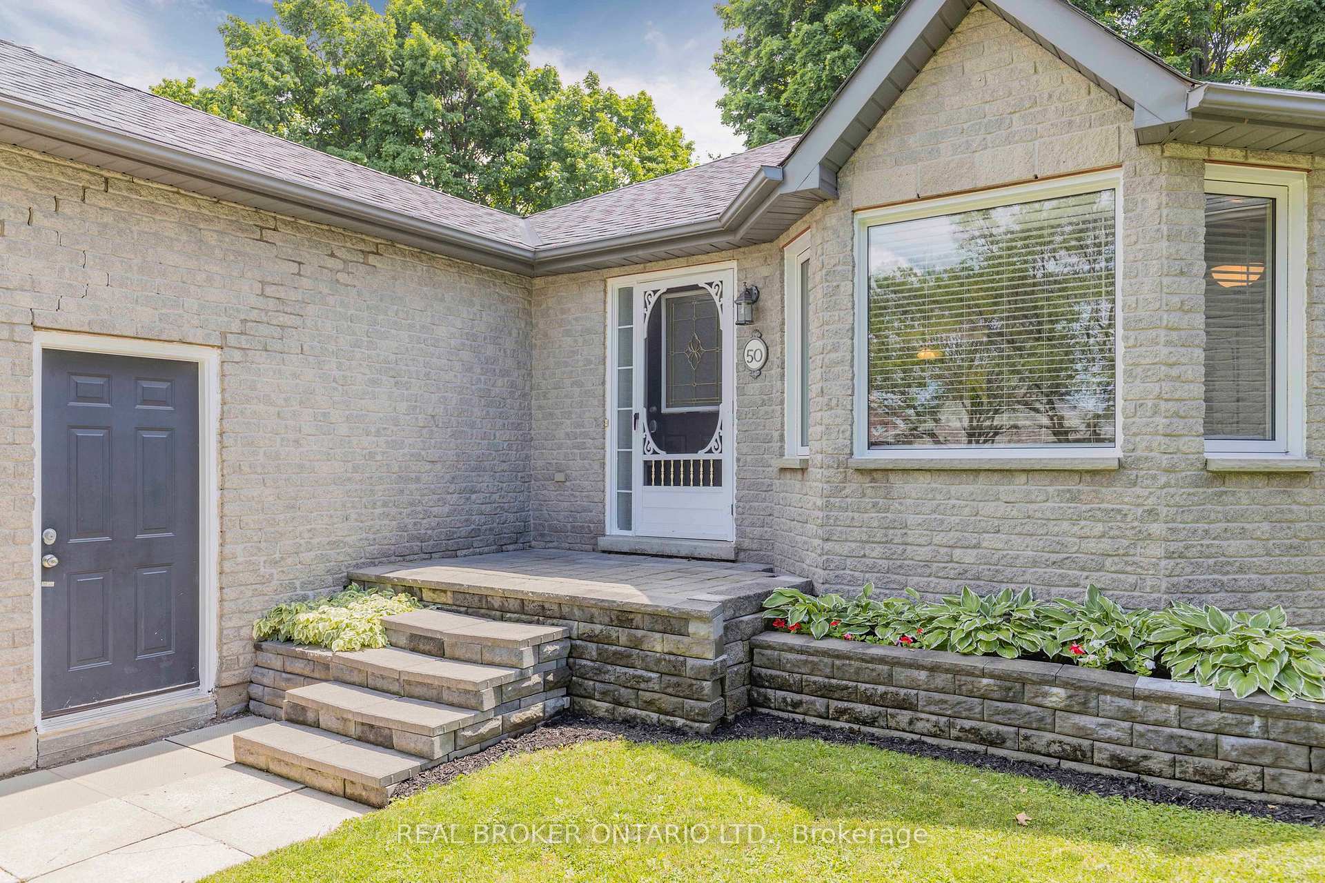 Photo 3 of 50 Brighton Road, Barrie, Georgian Drive — HOMEH