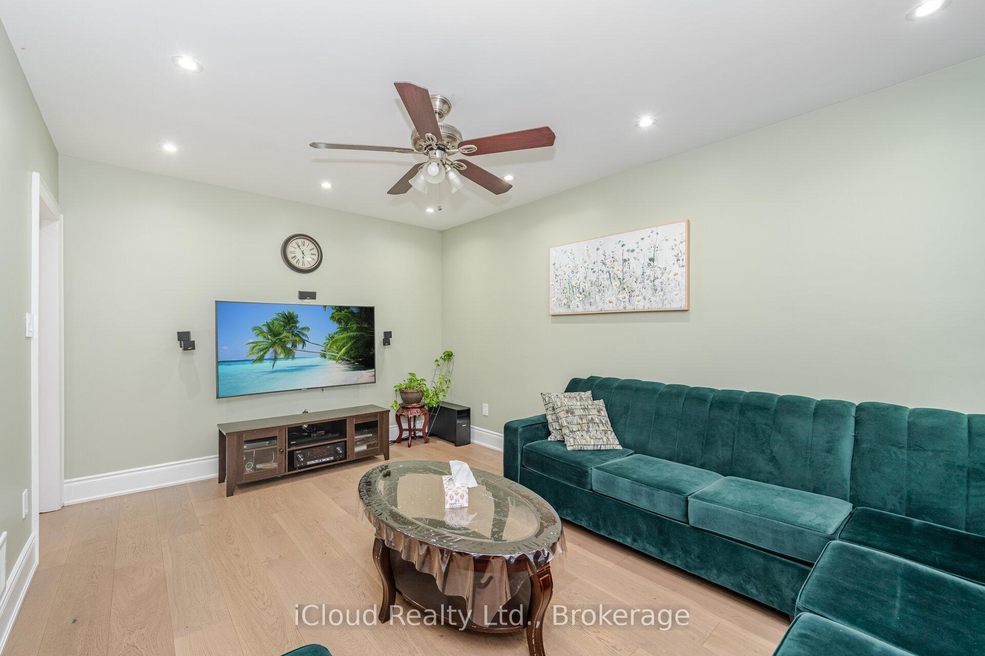 Photo 2 of 26 Culture Crescent, Brampton, Fletcher's Creek Village — HOMEH