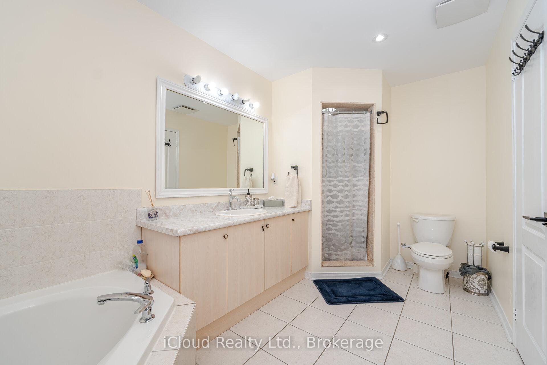 Photo 28 of 26 Culture Crescent, Brampton, Fletcher's Creek Village — HOMEH
