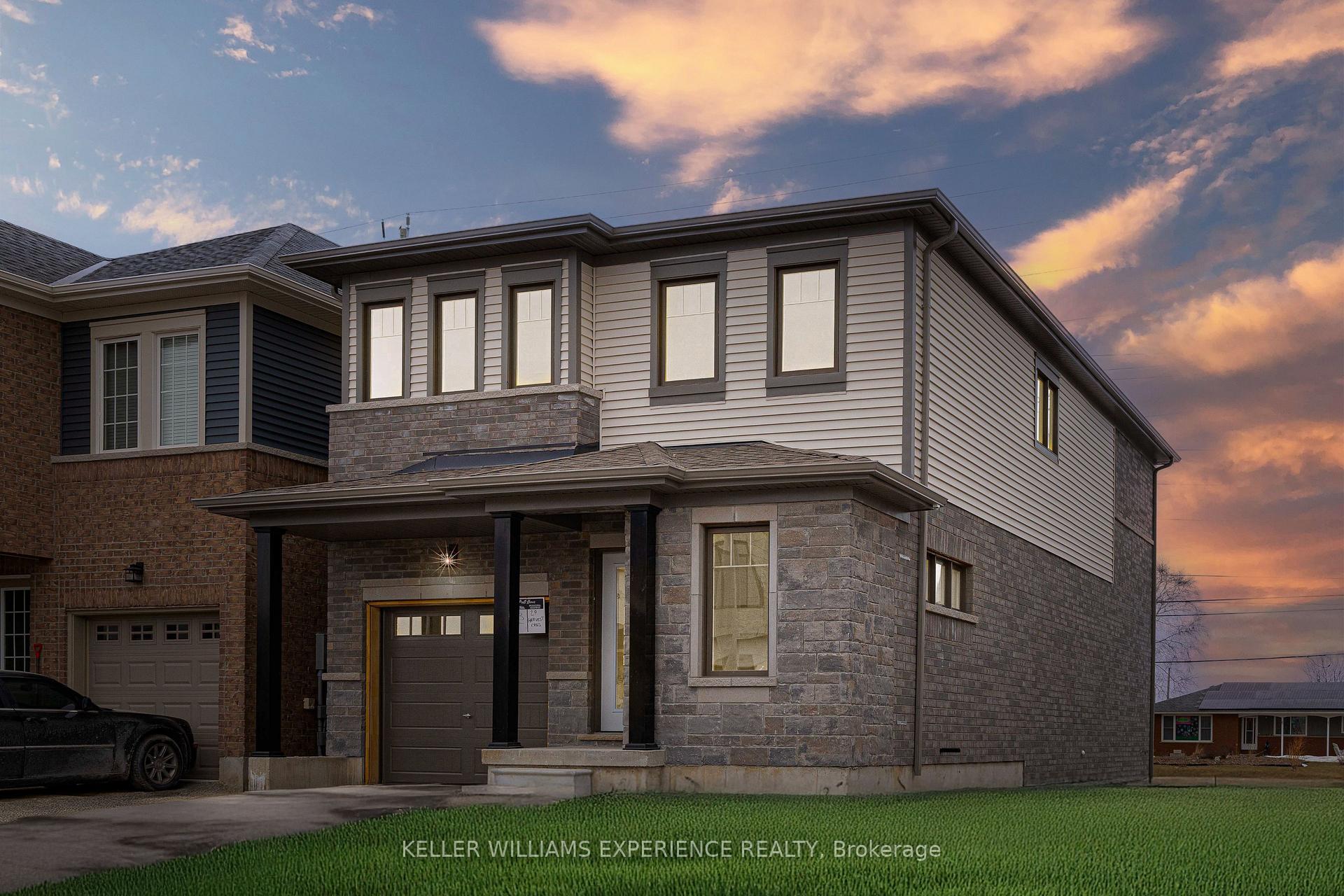 Front of 29 Harvest Crescent