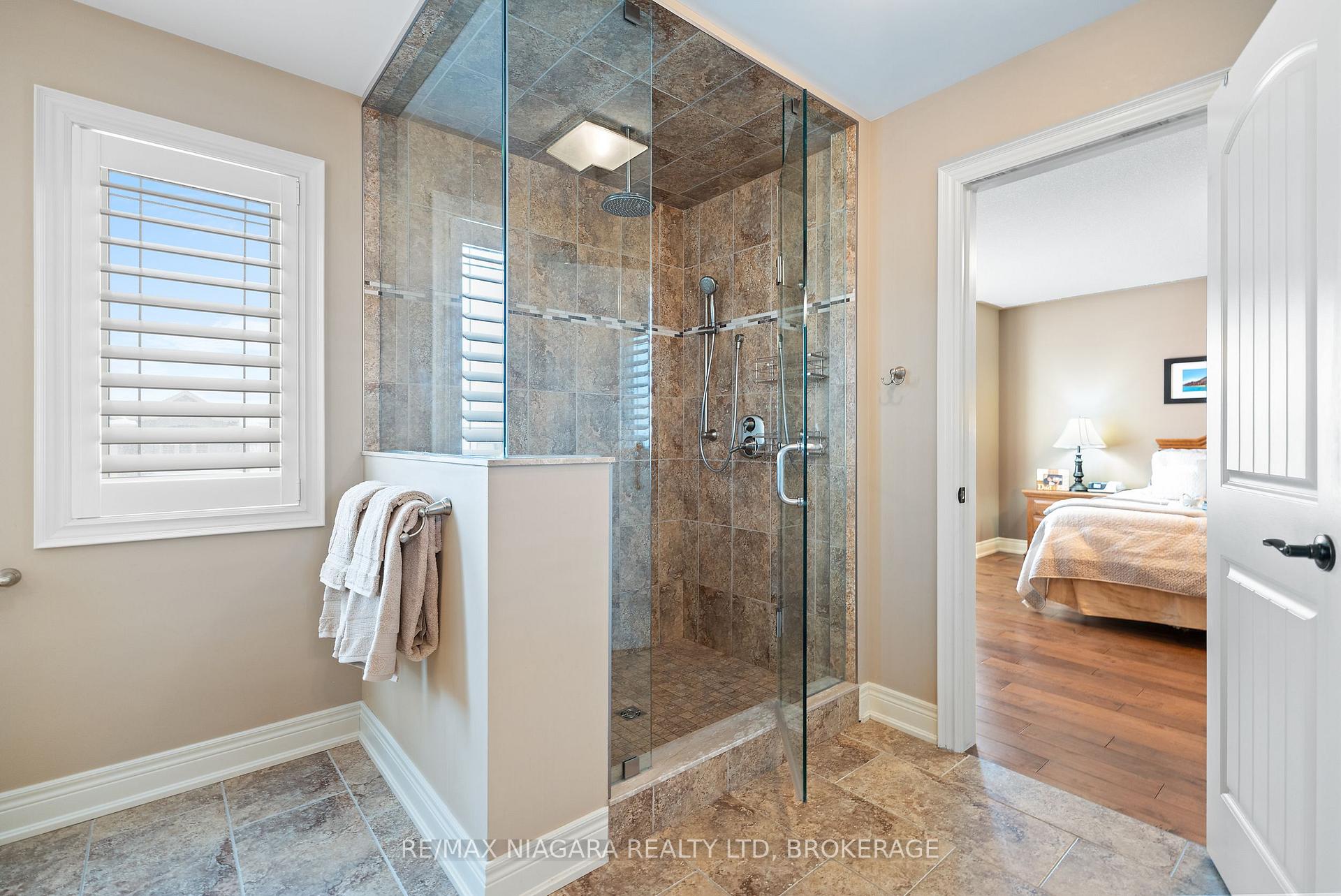 Photo 18 of 69 MacKenzie King Avenue, St. Catharines, Secord Woods — HOMEH