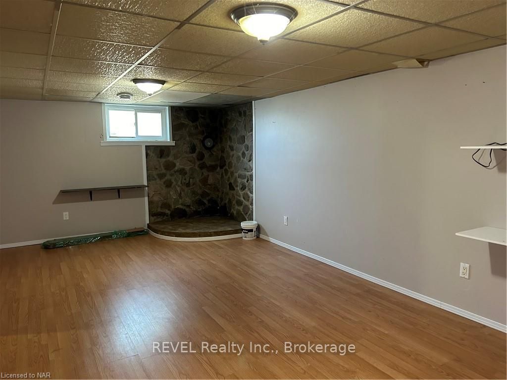 Photo 15 of 22 Ferndale Avenue, St. Catharines, Secord Woods — HOMEH