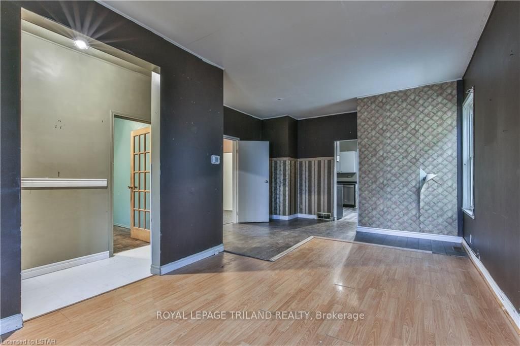 Photo 20 of 93 Malakoff Street, St. Thomas — HOMEH