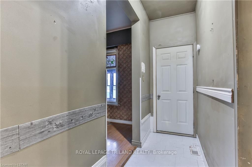 Photo 23 of 93 Malakoff Street, St. Thomas — HOMEH
