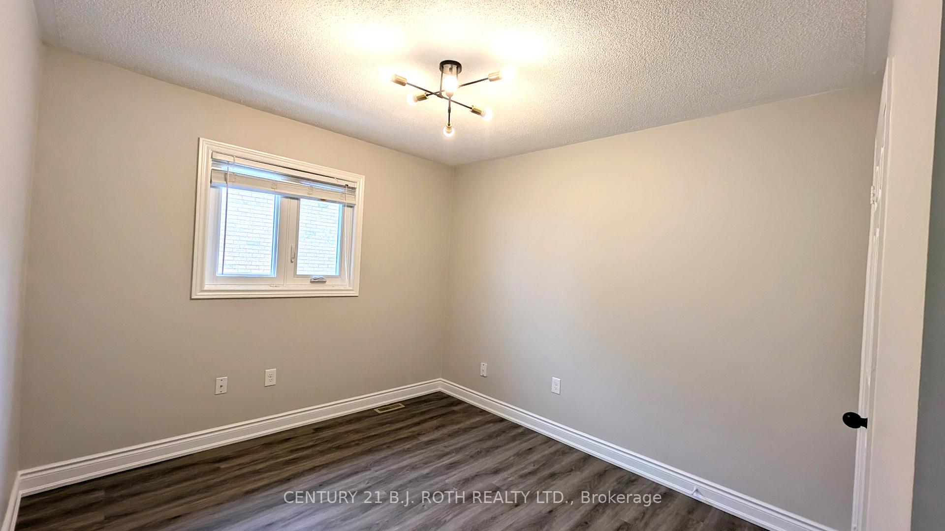 Photo 18 of 57 Falling Brook Drive, Barrie, Bayshore — HOMEH