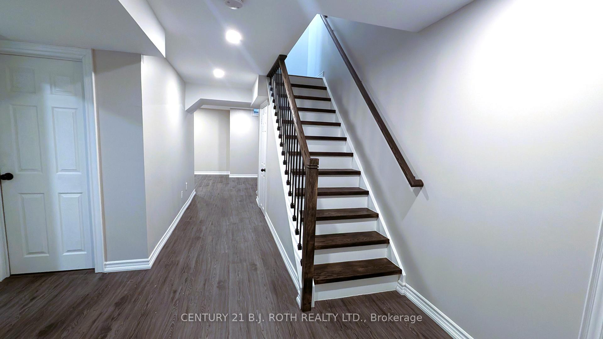 Photo 23 of 57 Falling Brook Drive, Barrie, Bayshore — HOMEH