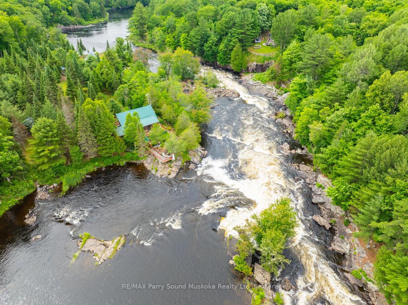 Photo 5 of 16 B Magnet Road, Magnetawan, Ahmic Harbour — HOMEH