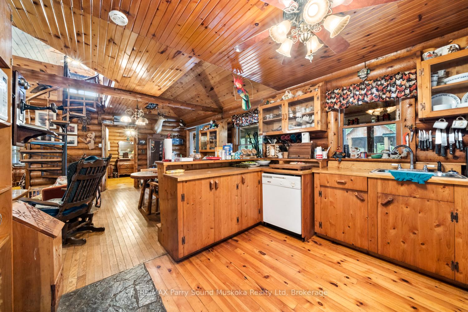 Photo 24 of 16 B Magnet Road, Magnetawan, Ahmic Harbour — HOMEH